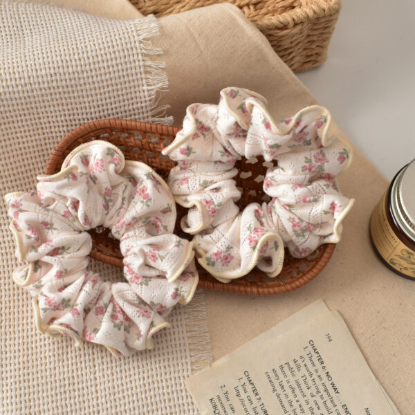 oly-ab6f86184ebb6bbc2d1866781044d0b9 Wholesale Floral Fabric Hair Ties Stylish Fashion Accessory for Boutique Resale