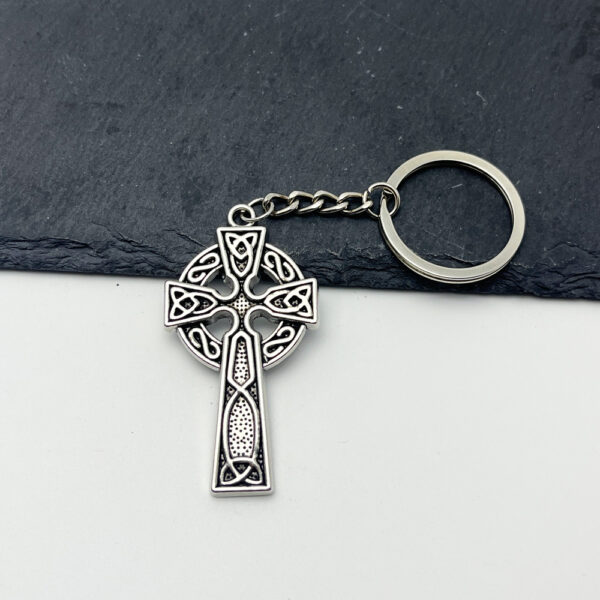 Wholesale Celtic Cross Keychain Pendant Silver Metal Car Key Accessory