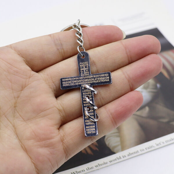 Wholesale Stylish Cross Pendant Keychain Graphite Zinc Alloy Car Key Fashion Accessory OLY Exclusive