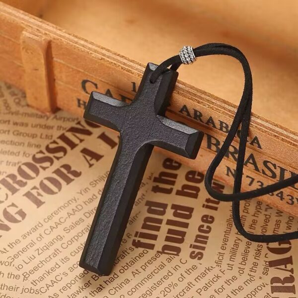Wholesale Retro Handmade Wood Cross Pendant Necklace for Church Jewelry Accessory