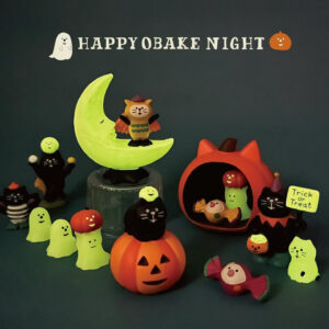 Wholesale Japanese Style Halloween Black Cat Pumpkin Resin Figurine Home Decor