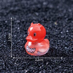 #2 Devil Duck / The ever-changing little yellow duck