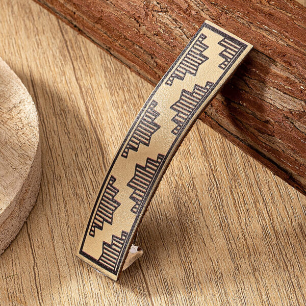 Wholesale Electroplated Alloy Western Print Hair Clip for Everyday Styling Jewelry Accessory