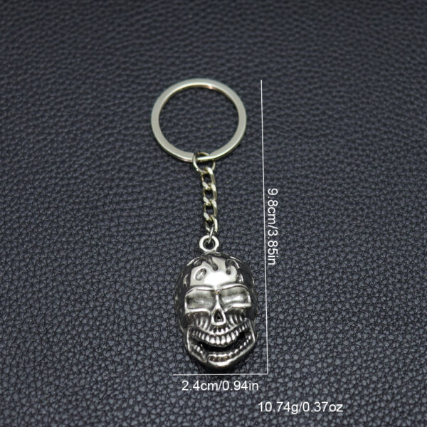 Wholesale Vintage Metal Skull Heart Keychain Punk Style Men's Car Key Accessory Bag Charm