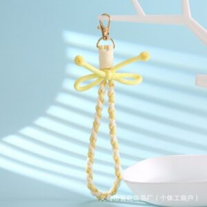 Yellow-bow style