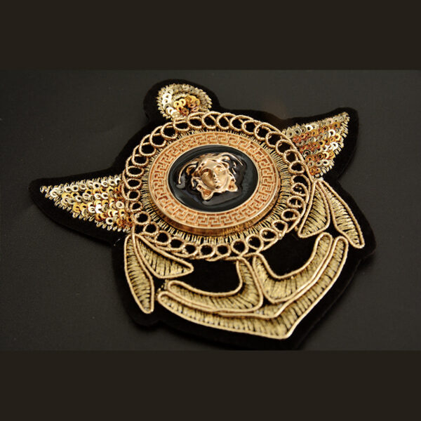Wholesale European Academy Style Crown Embroidery Metal Badge, Fashion Accessory for Everyday Wear or Gift