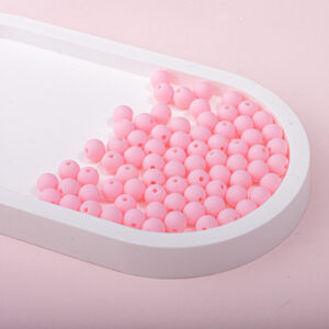 Y100 pink / 6mm, aperture is about 1mm (about 165 pieces in a pack of 20g)