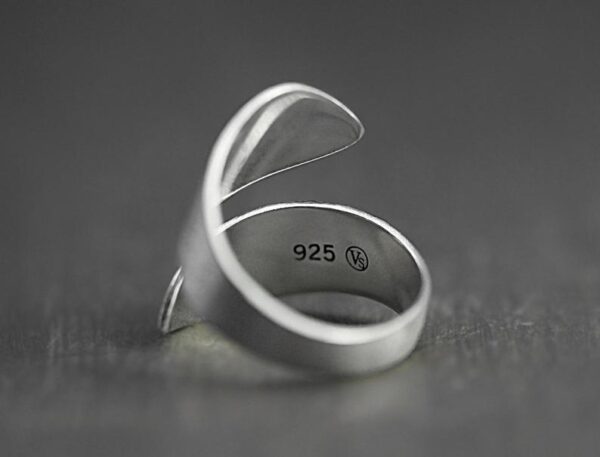 oly-b4de79316bb736305de1a05e33da990f Wholesale Tree of Life Open Wire Ring Fashion Jewelry for Wedding Gift Boutique Resale
