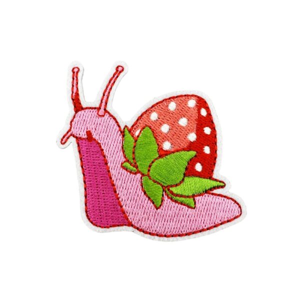 Wholesale Polyester Embroidery Patch Strawberry Love Design Fashion Accessory for Luggage Decoration