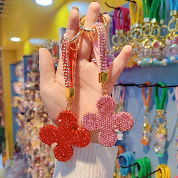 Wholesale Four Leaf Clover Crystal Bag Charm Keychain Wedding Gift Jewelry Accessory