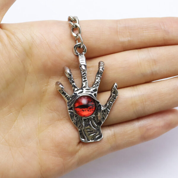 Wholesale Silver Evil Eye Claw Keychain Pendant Stylish Car Key Accessory for Men