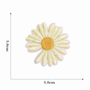 Beige Daisy 5cm