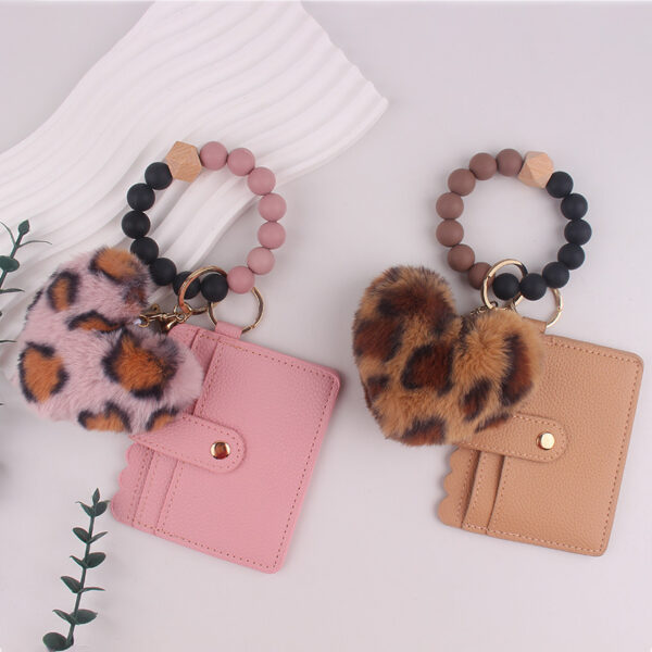 oly-b892851ddfa4516c0355a545a90a57a8 Wholesale DIY Heart Silicone Beaded Keychain Bag Charm Decorative Fashion Accessory