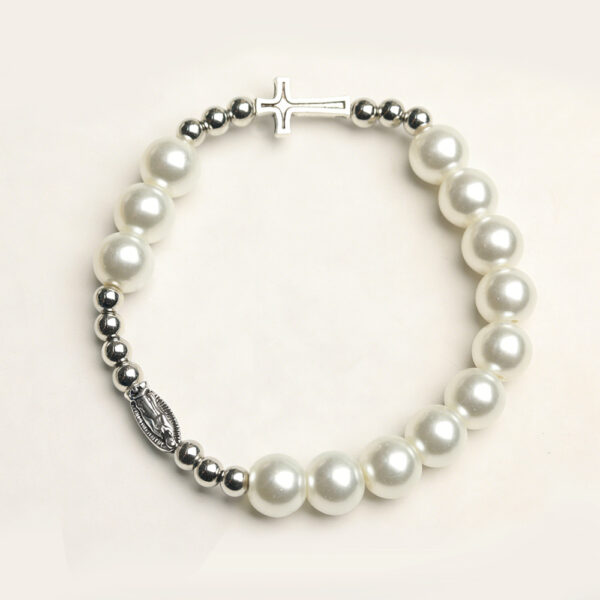 oly-bb5f9e358def5585ecbde645460954c4 Wholesale Glass Pearl Stretch Bracelet Vintage Cross Design 10mm Zinc Alloy Jewelry Accessory for Women