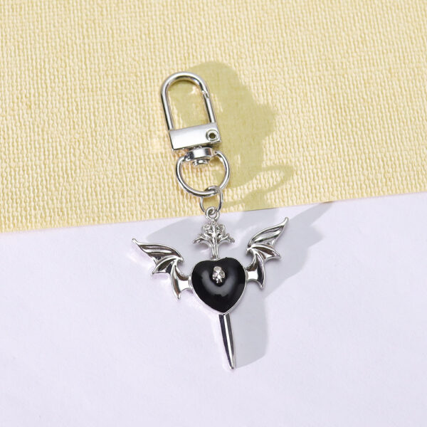 Wholesale Zinc Alloy Gothic Skull Love Wings Cross Pendant Keychain Chic Car Key Accessory