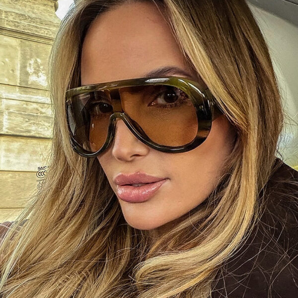 Wholesale Fashion Large Frame Sunglasses with Ring Design UV400 Protection for Driving Party