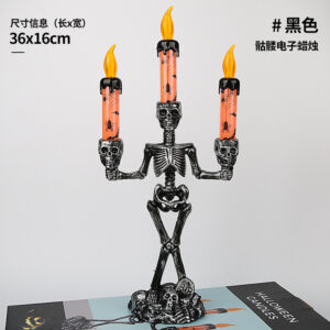 Black skull candle