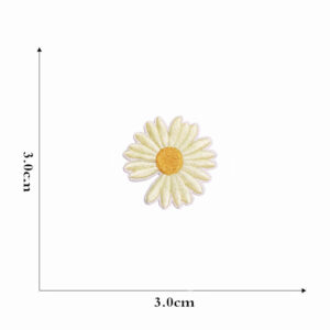 Beige Daisy 3cm