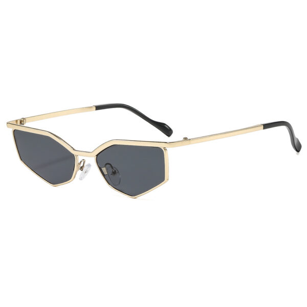 Wholesale Retro Metal Square Frame Sunglasses Trendy Fashion Accessory for Outdoor Vacation Gift