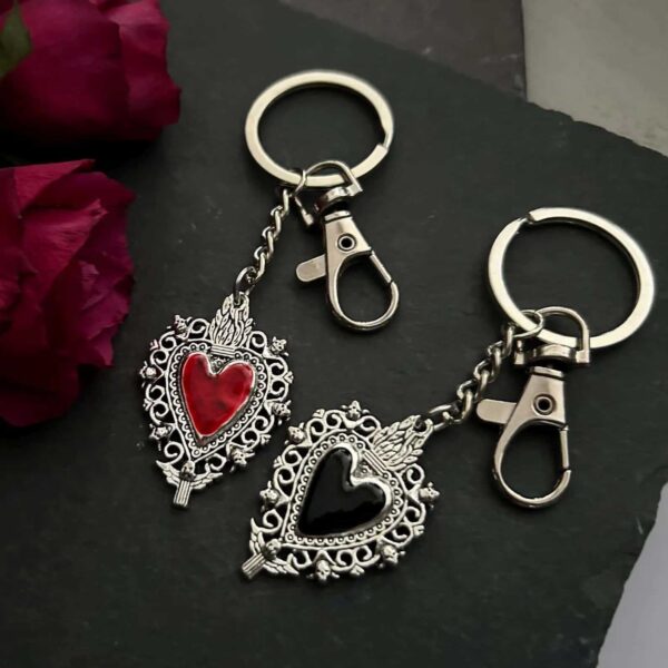 oly-bf8f36f08375f45198b71254689bab89 Wholesale Bohemian Gothic Sacred Heart Keychain Alloy Dark College Style Key Ring, Decorative Bag Accessory