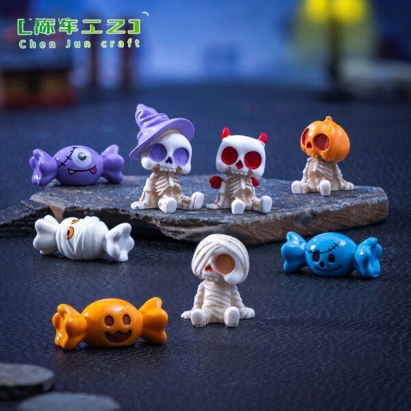 Wholesale Halloween Cartoon Mummy Skeleton Resin Figurine Desktop Car Decoration