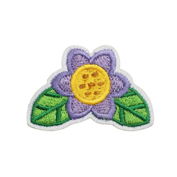 oly-c5d7e511ddaf91f7ea89a62634a81dc6 Wholesale Spring Blossom Chick Embroidered Patch Polyester Thread Fashion Accessory for Clothing