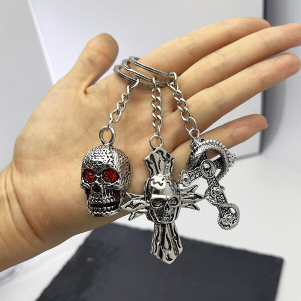 Wholesale European Style Skull Snake Keychain Pendant, Men's Car Key Accessory Gift