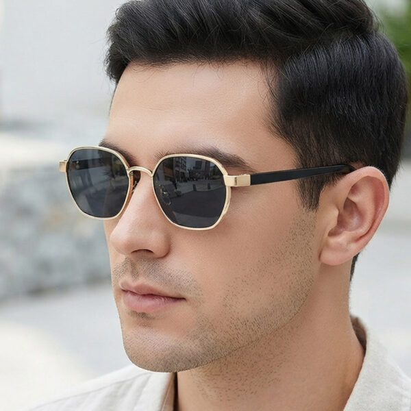 Wholesale Retro Punk Metal Square Frame UV400 Sunglasses Outdoor Fashion Accessory