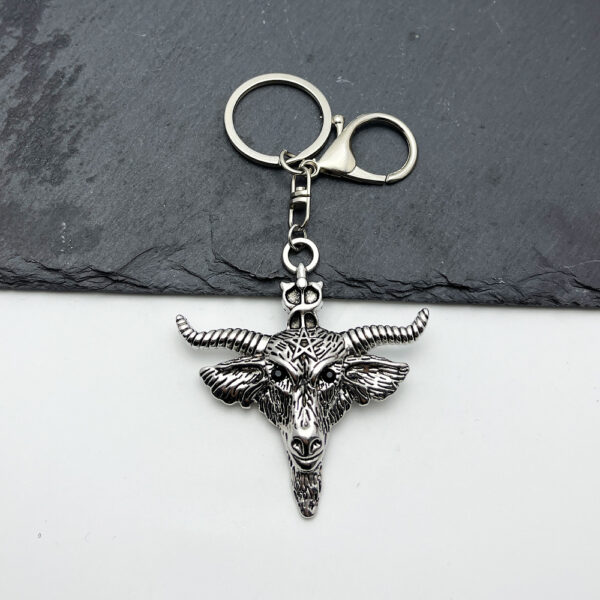 Wholesale Punk Skull Goat Head Devil Keychain Pendant Fashion Accessory for Boutique Resale