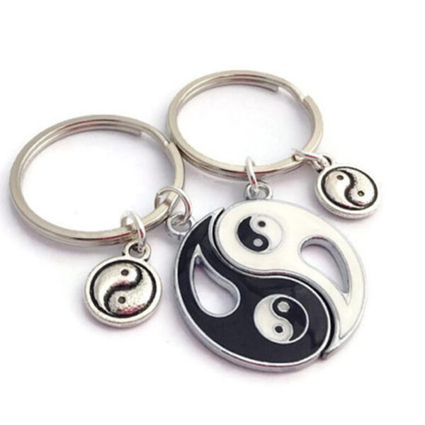 Wholesale Yin Yang Bagua Pendant Keychain Fashion Accessory Alloy Couple Gift