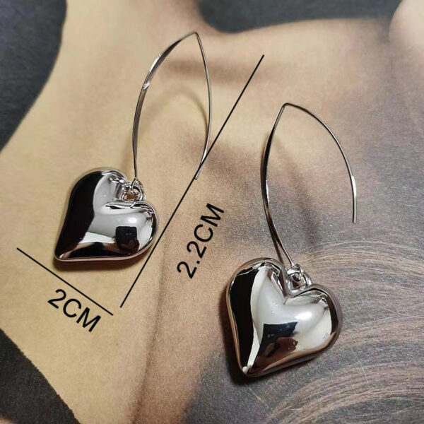 Wholesale Silver Heart Shaped Earrings for Women Elegant Fashion Jewelry Gift