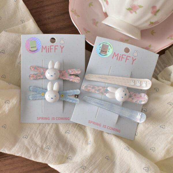 oly-c8180597969bb61413df9b5244cc8042 Wholesale Rabbit Floral Spring Glitter Seamless Acrylic Duckbill Hair Clip Fashion Accessory Gift