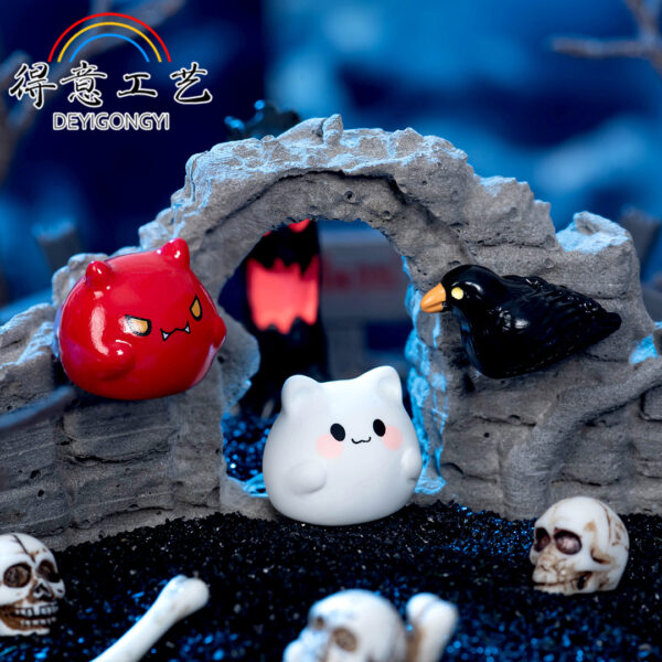 Wholesale Halloween Resin Crow Demon Figurine Desktop Decoration Spooky Home Decor Gift
