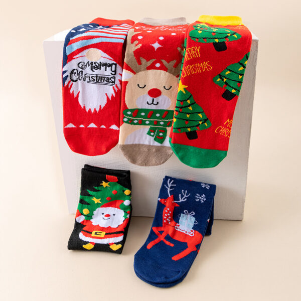 oly-c930fd67b51b8279b6bc1901e9fe6f80 Wholesale Christmas Cartoon Socks with Reindeer and Snowflake Pattern for Women Winter Casual Wear