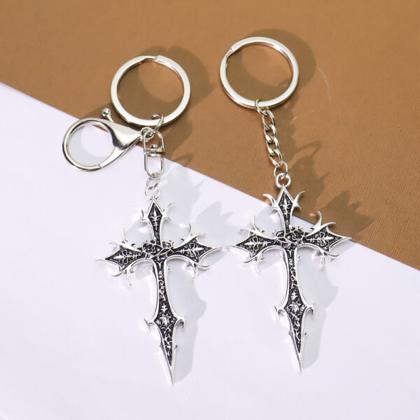 Wholesale Retro Gothic Cross Ethnic Pattern Zinc Alloy Pendant Keychain Boutique Resale