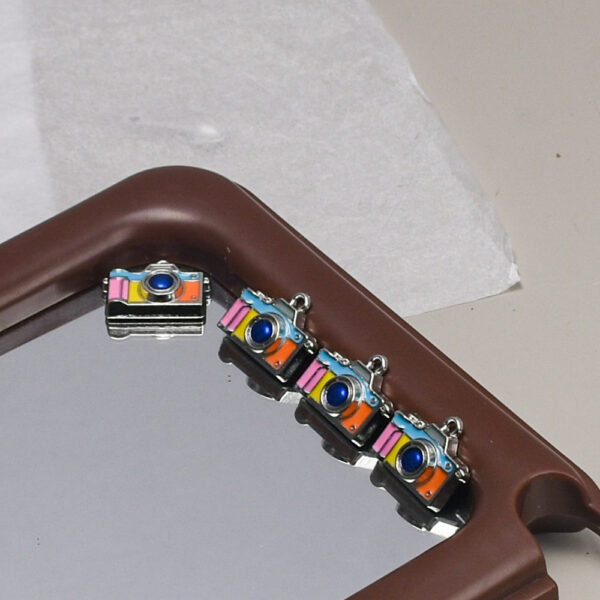 oly-c9cc1b62004104e216e13d4749b6b1bf Wholesale Camera Charm Pendant Fashion Jewelry Accessory Gift Boutique Resale