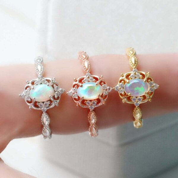 Wholesale Women's Vintage Opal Ring 14K Gold Plated Carved Hollow Geometric Design Engagement Gift Fashion Accessory