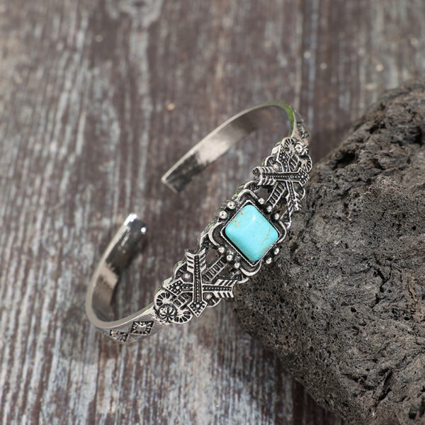 oly-ca12b69ef3e35ac385c9111458253d8a Wholesale Electroplated Alloy Vintage Bohemian Geometric Bracelet Jewelry Accessory