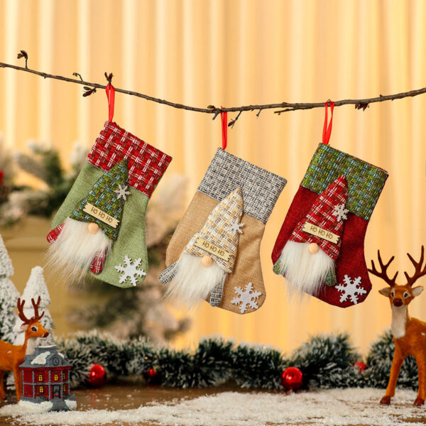 oly-cedf9a017c2f7ed8805052b40026b98f Wholesale Korean Style Red Christmas Stockings Gift Bags for Holiday Party Decorative Accent