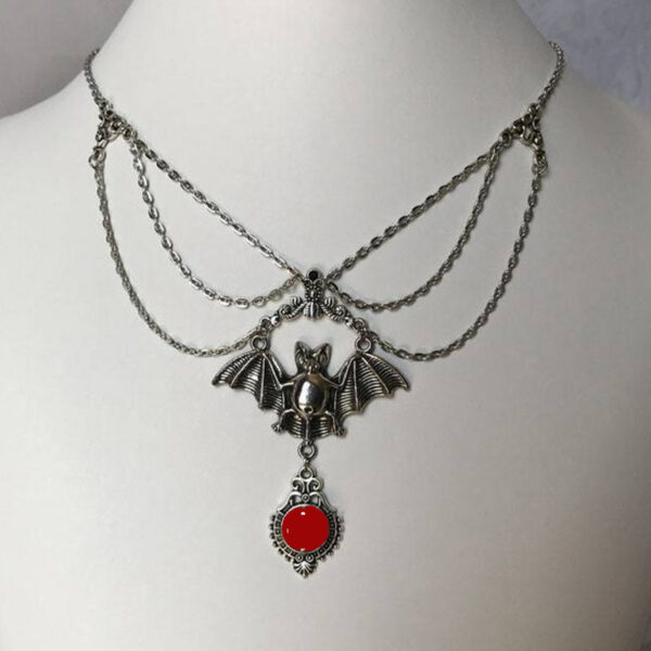 Wholesale Vintage Multi Layer Bat Pendant Clavicle Chain Necklace Black Alloy Jewelry Halloween Gift