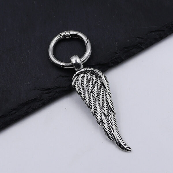 oly-cef40eada9c77c5c3189df643ae3490f Wholesale Angel Wings Alloy Keychain, Silver Fashion Accessory for Car Keys and Bags