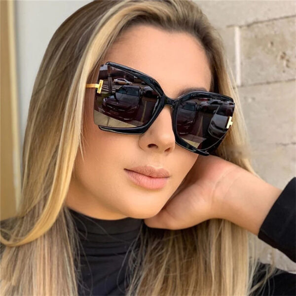oly-cef994ffb06589148f8d0fe95ed2efcd Wholesale Butterfly Frame Ring Design Sunglasses Fashion Accessory Gift Boutique Resale