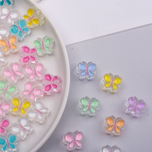 oly-cf4badbcbbc2f15a2d7f0a341faeadf5 Wholesale Acrylic Drip Oil Loose Beads Cartoon Animal DIY Phone Strap Charm