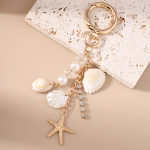 Pearl starfish keychain
