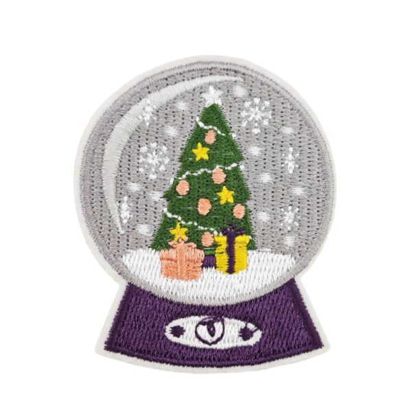 oly-d0204d743e00bb2f4aeef94fbdf2e4eb Wholesale Christmas Themed Embroidery Patches - Cartoon Deer and Snowflake Design - Polyester Thread, for Socks, Gift Accessory