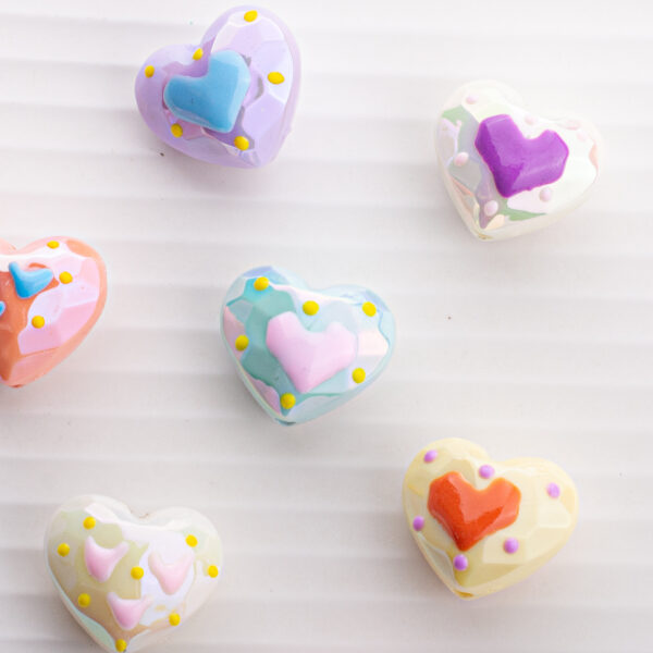 Wholesale Decorative Electroplated Acrylic Heart Beads Blue Pink for DIY Jewelry Craft