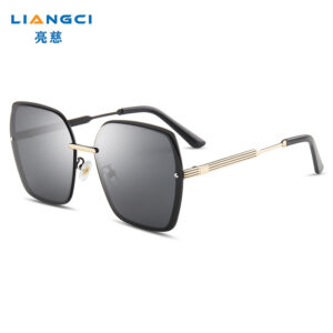 Black gold frame black Gray chip