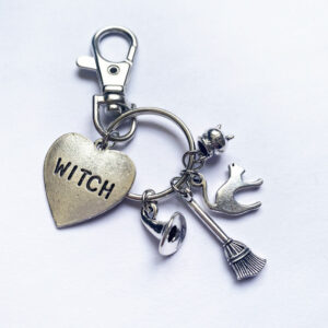oly-d1d6b3c8a5e32e5ff58291b831fbe2b5 Wholesale Alloy Gothic Witch Broom Keychain Halloween Party Favors