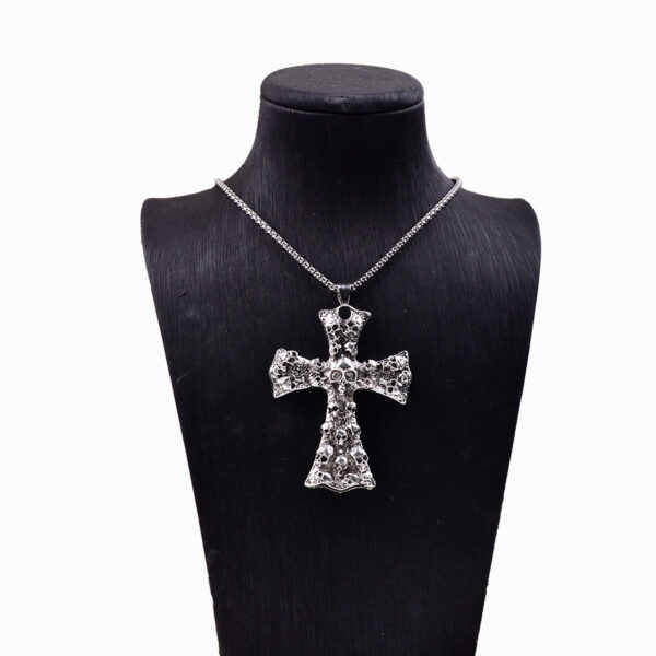 oly-d291695a3c99849f57ead04796e16e40 Wholesale Antique Silver Cross Skull Pendant Necklace, Fashion Chain Accessory for Party Gifts