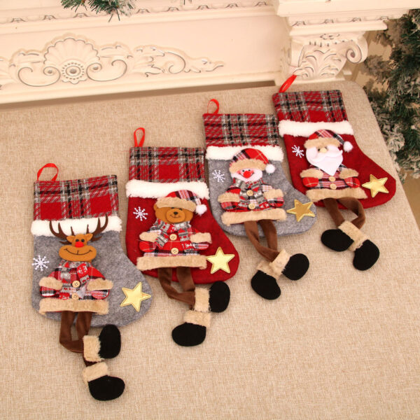 oly-d34a24225e2264f068857710b00f7939 Wholesale Non Woven Fabric Christmas Plaid Stocking Candy Bag Gift Bag Home Decor